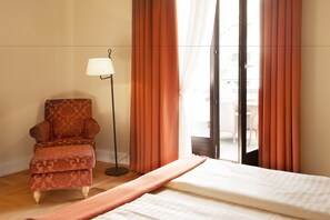 Superior Double Room | Hypo-allergenic bedding, minibar, in-room safe, desk - Hotel Villa Florentina (Frankfurt)