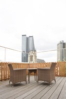 Standard Tek Büyük Yataklı Oda | Anti alerjik yatak takımı, minibar, odada kasa, masa 