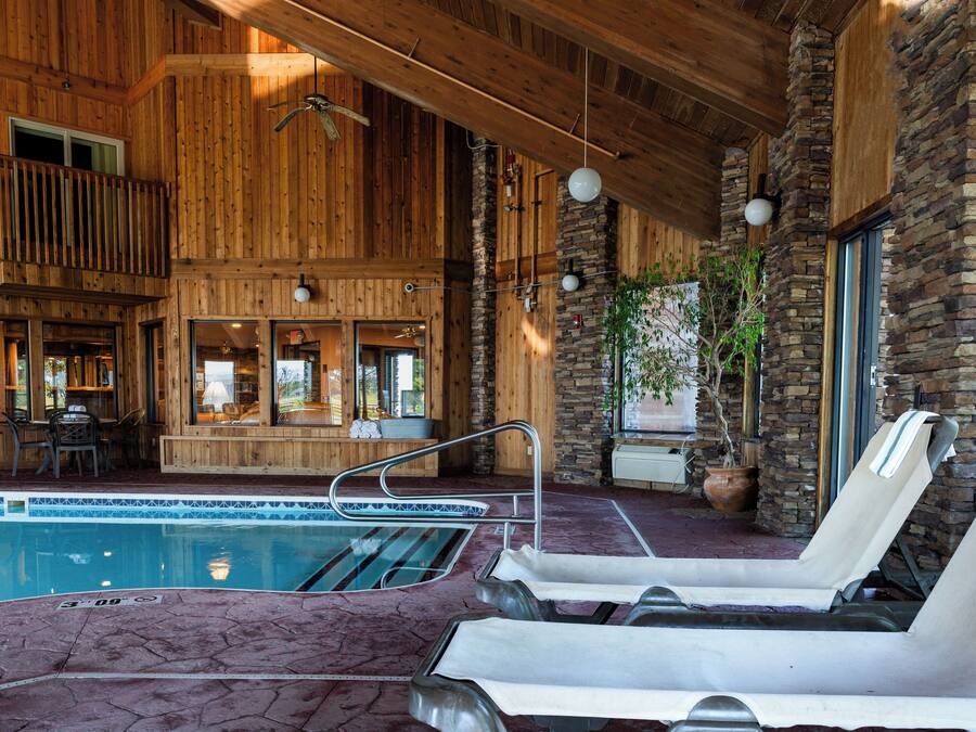 Indoor pool, outdoor pool