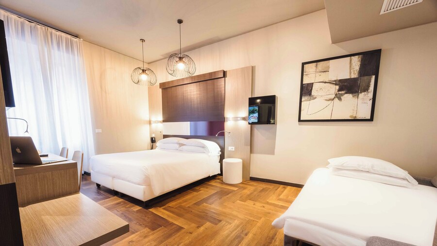 ジーニアス ホテル ダウンタウン