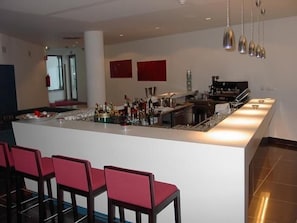 Bar (in der Unterkunft)