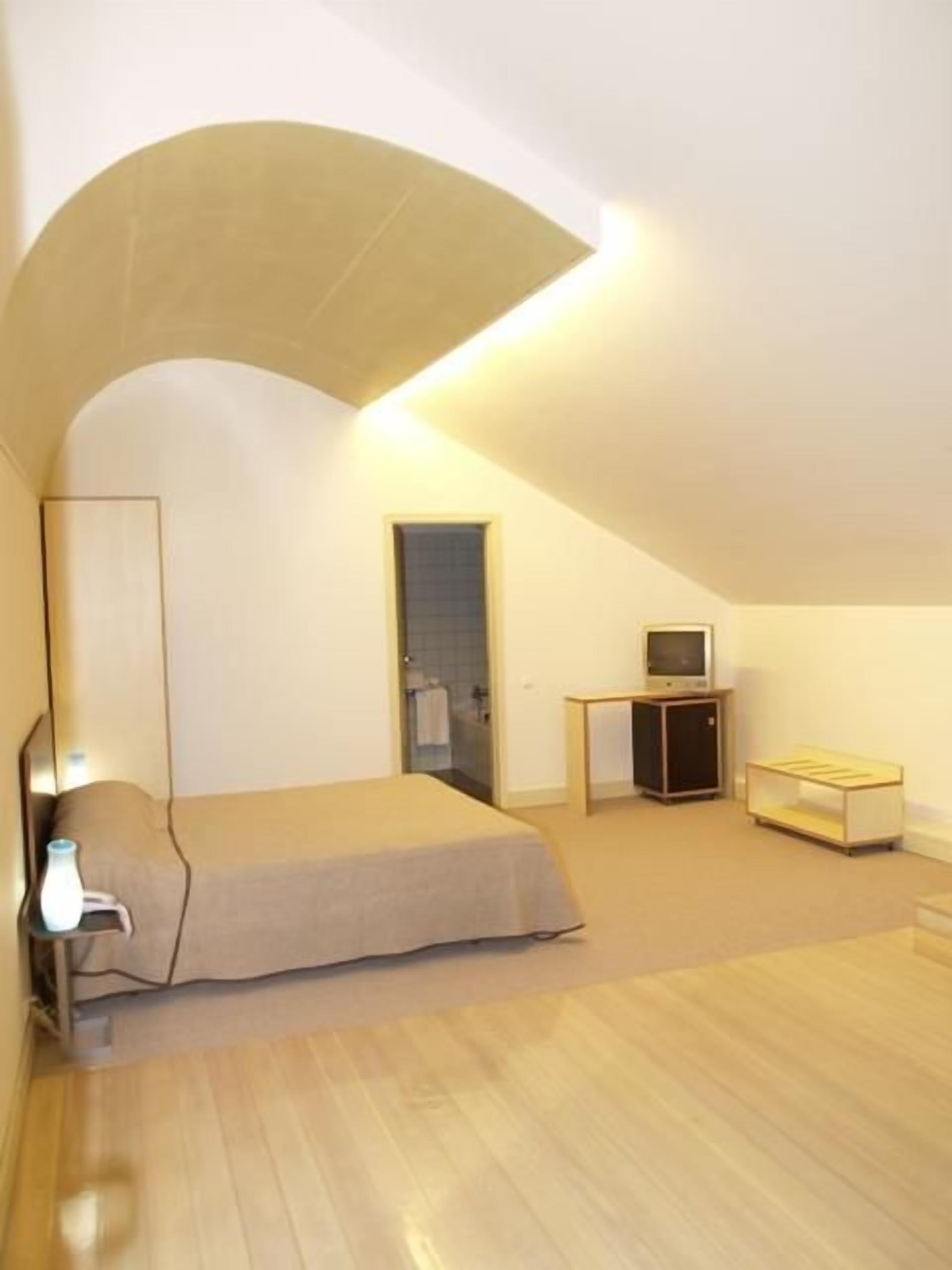 twin room | minibar, in-room safe, soundproofing, free cots/infant beds