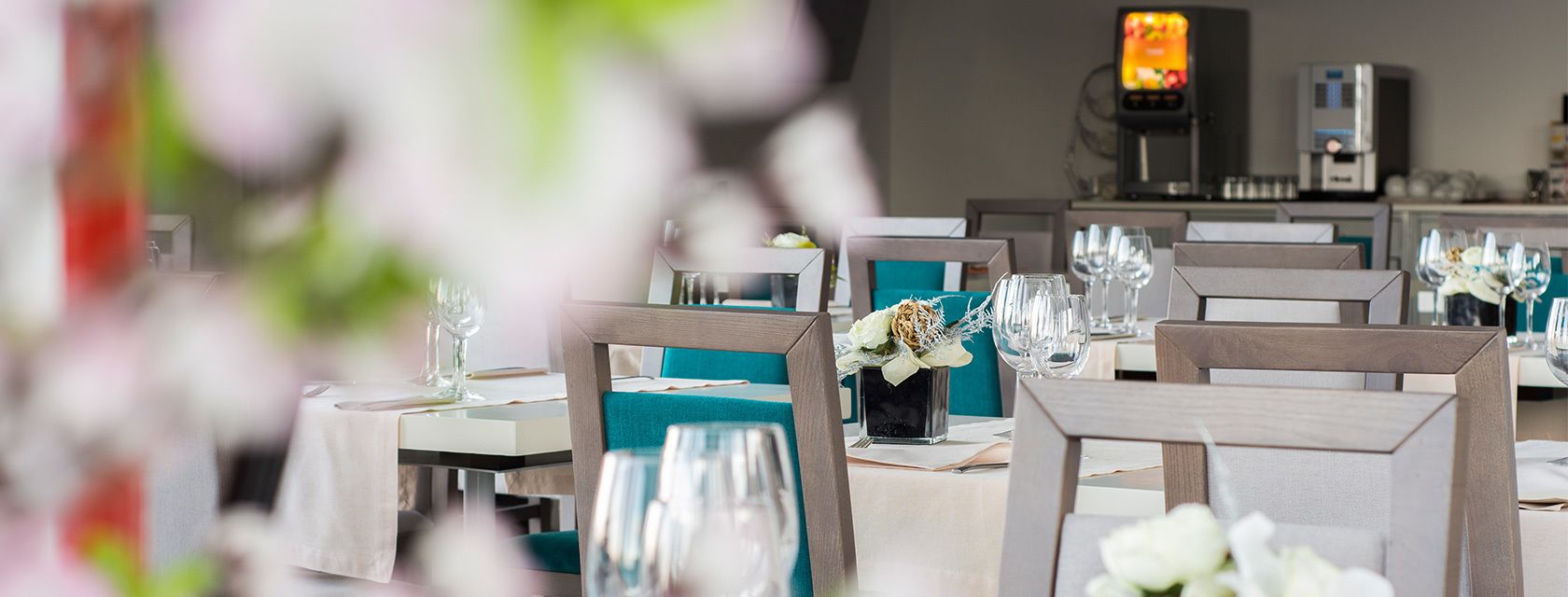 breakfast, lunch and dinner served