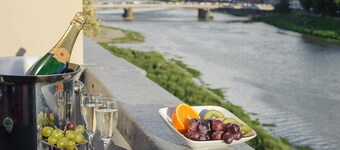 Lungarno Vespucci 50