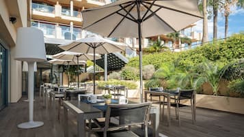 Dagelijks ontbijtbuffet inbegrepen