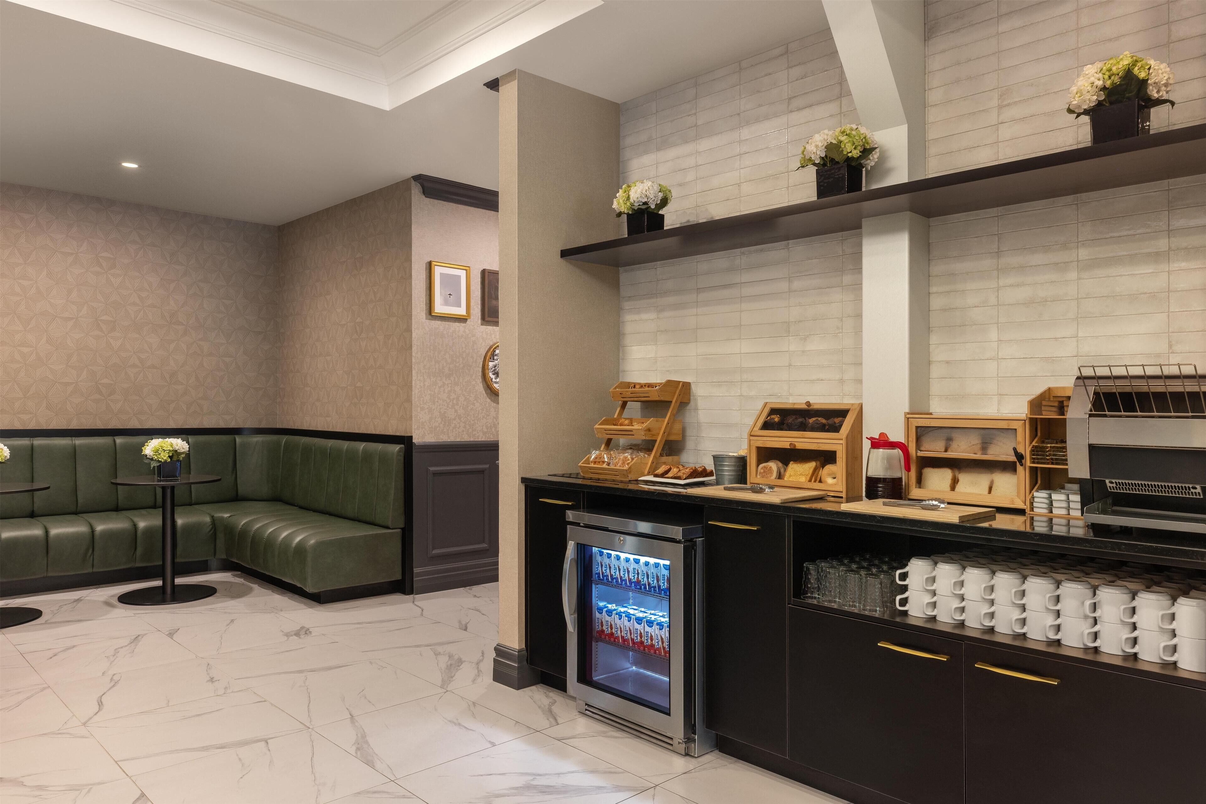 Daily continental breakfast (CAD 20 per person)