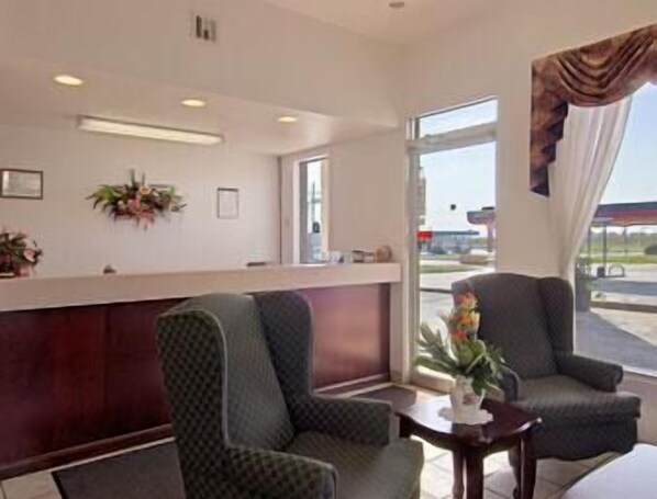 Lobby - Days Inn by Wyndham Okemah (Okemah)