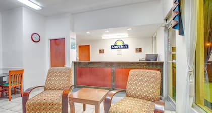 Days Inn by Wyndham Okemah