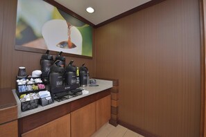 Restaurant - Fairfield Inn & Suites by Marriott Williamsport (Williamsport)