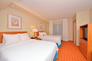Premium bedding, desk, laptop workspace, soundproofing - Fairfield Inn & Suites by Marriott Williamsport (Williamsport)