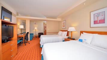 أغطية فراش متميزة ومكتب ومساحة عمل للكمبيوتر المحمول