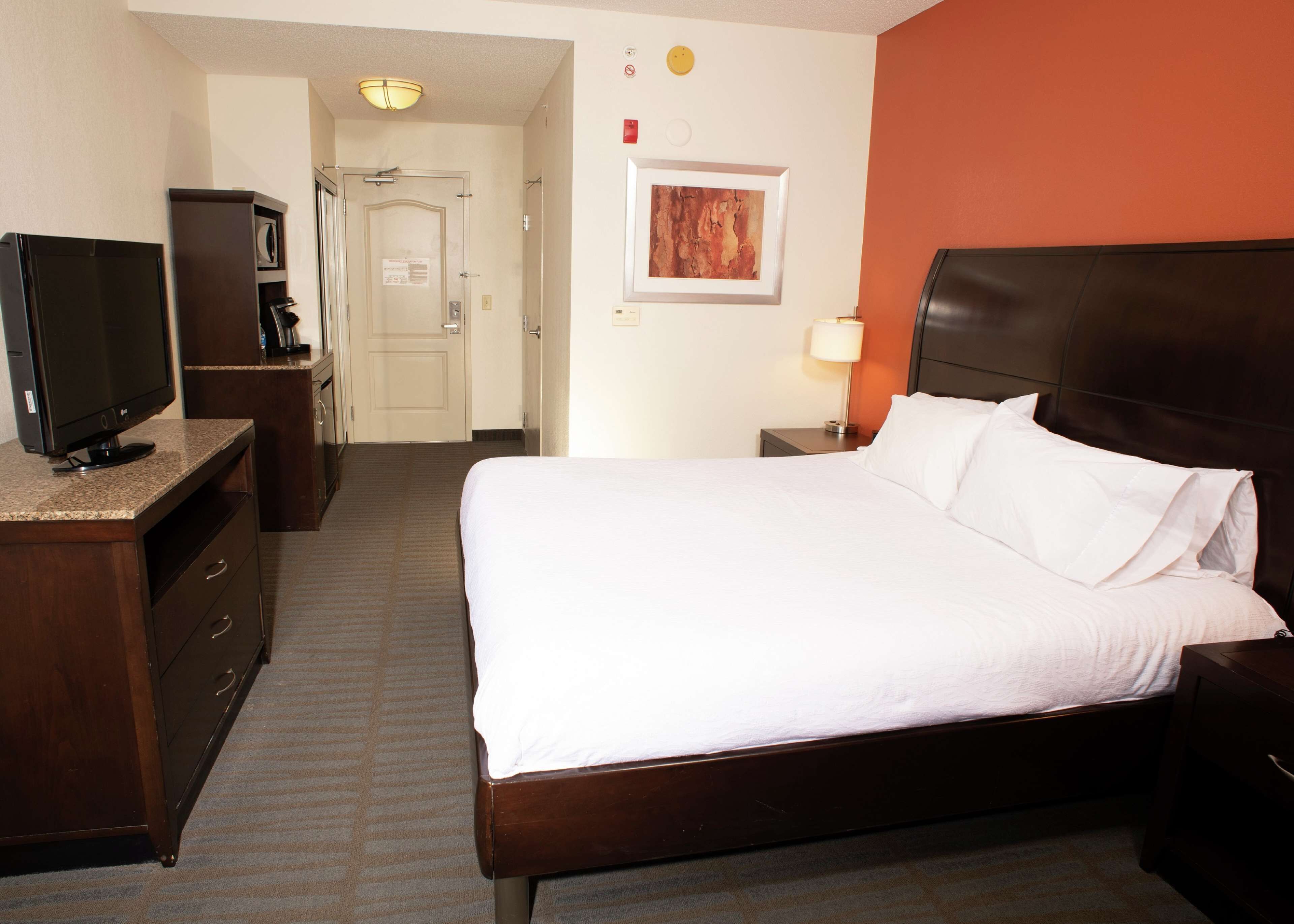 Desk, iron/ironing board, free cots/infant beds, free WiFi