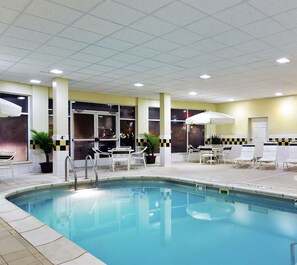 Indoor pool - Hilton Garden Inn Springfield, IL. (Springfield)
