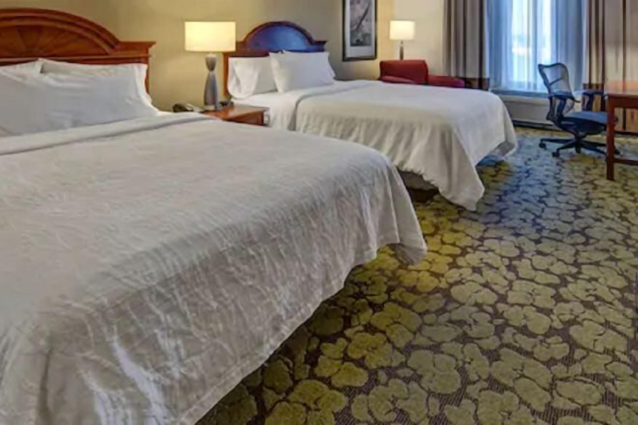 Premium bedding, in-room safe, desk, iron/ironing board