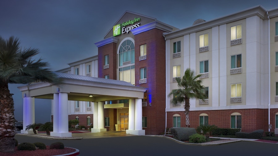 Holiday Inn Express & Suites San Antonio-West-SeaWorld Area by IHG