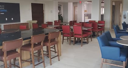 Holiday Inn Express & Suites San Antonio-West-SeaWorld Area by IHG