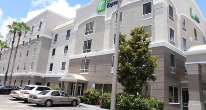Holiday Inn Express Hotel & Suites Clearwater/Us 19 N by IHG