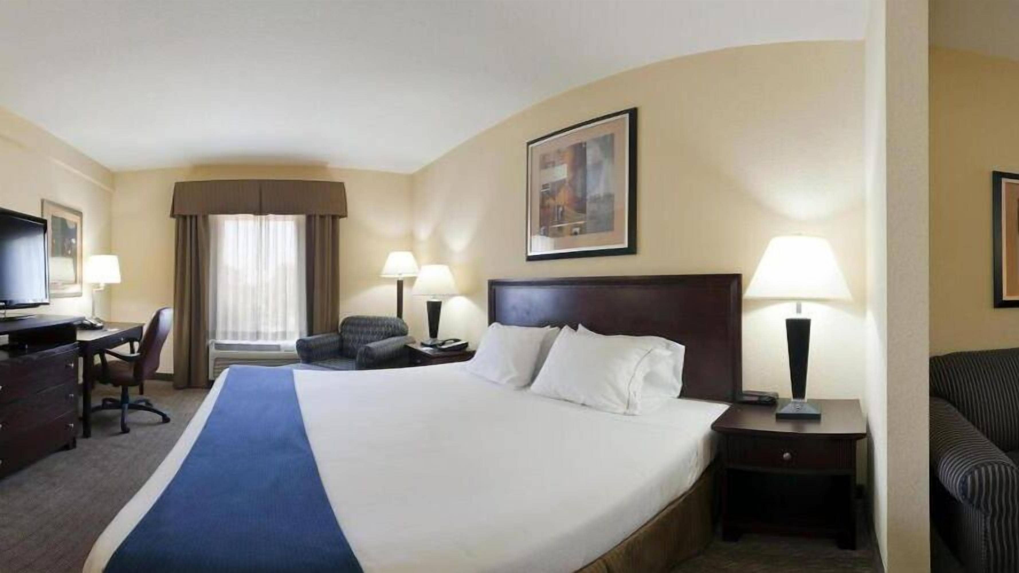 Caja de seguridad en la habitación y escritorio 