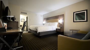 Premium Room, 1 King Bed with Sofa bed | 1 bedroom, desk, soundproofing, iron/ironing board