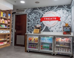 Snack bar