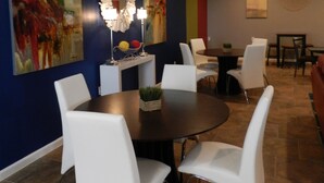 Petit déjeuner continental compris tous les jours