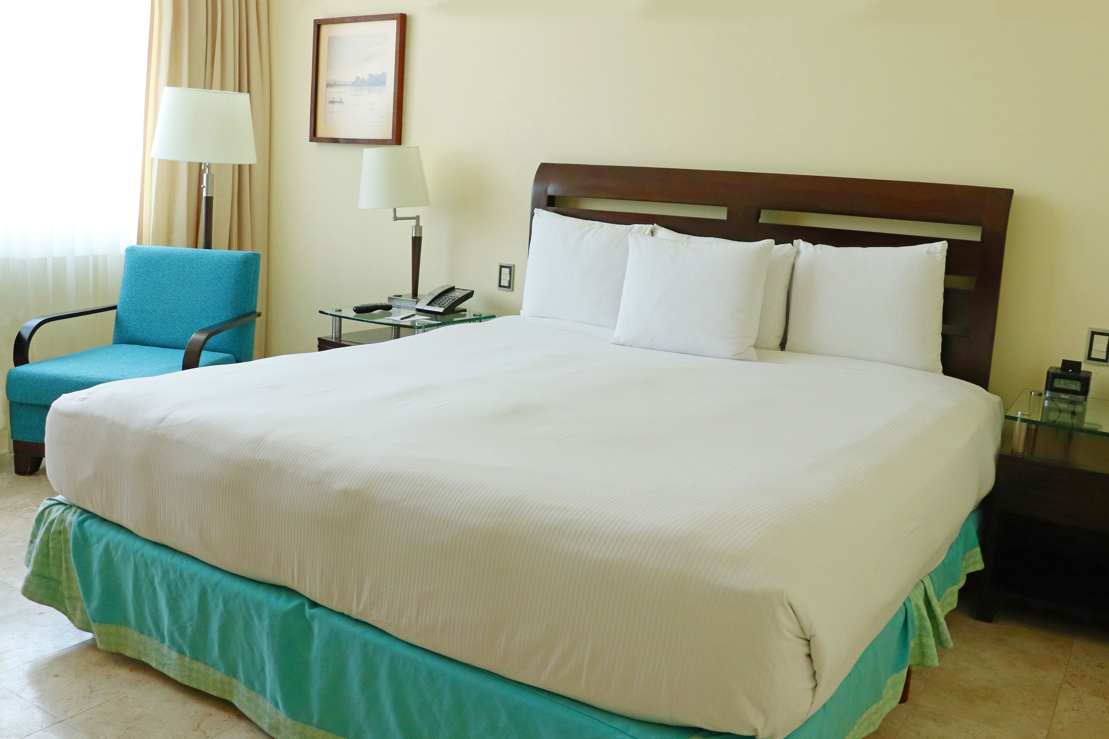 king bed | premium bedding, in-room safe, blackout curtains, iron/ironing board
