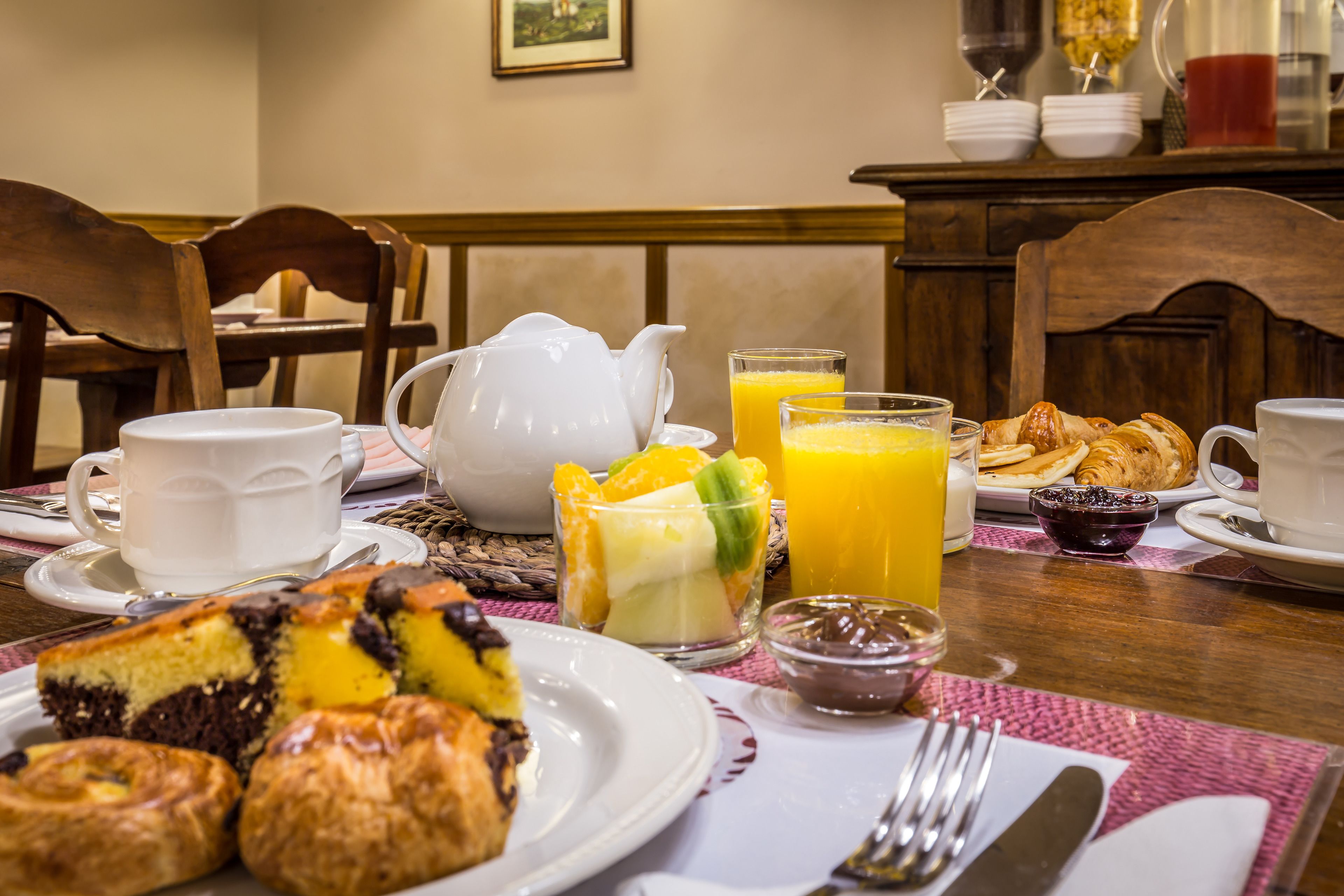 daily buffet breakfast (eur 7 per person)