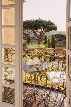 Junior Suite (Family) | Terrace/patio. Hôtel Villa Marie St Tropez