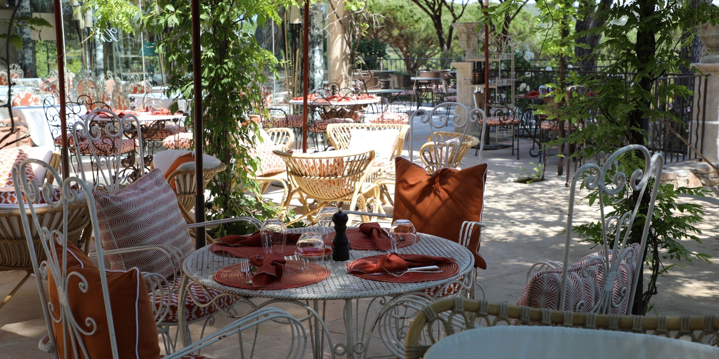 lunch, dinner served; french cuisine, pool views