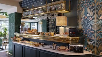 Daily buffet breakfast (EUR 13 per person)