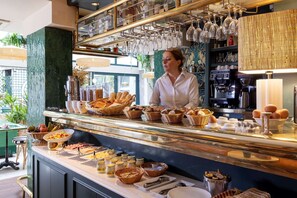 Daily buffet breakfast (EUR 13 per person)