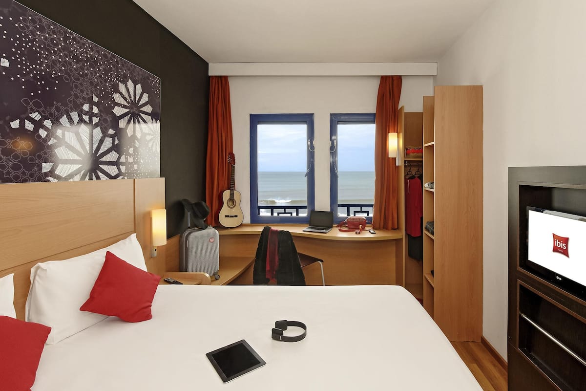 Dobbeltrom – standard, 1 dobbeltseng | 1 soverom, sengetøy av topp kvalitet, safe på rommet og skrivebord