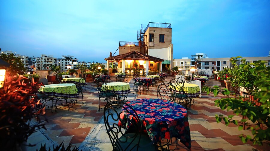 Jaipur Inn