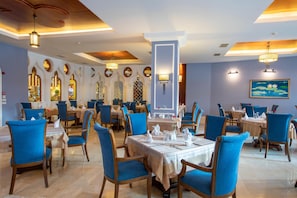 Hi ha 5 restaurants amb plats de cuina internacional