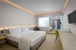 Deluxe Suite (with Sharing Pool) - Lydia Maris Resort and Spa  - All Inclusive (Rhodes)