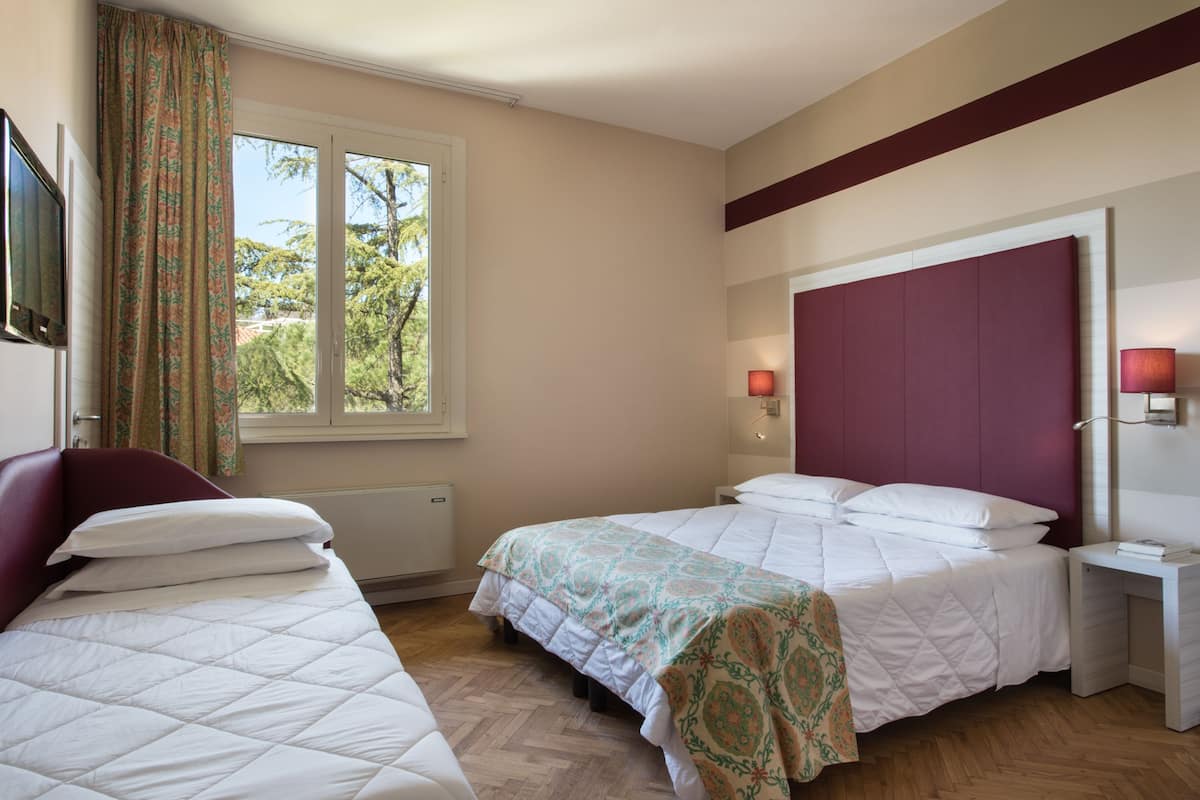 Comfort Triple Room | Premium bedding, down comforters, minibar, in-room safe
