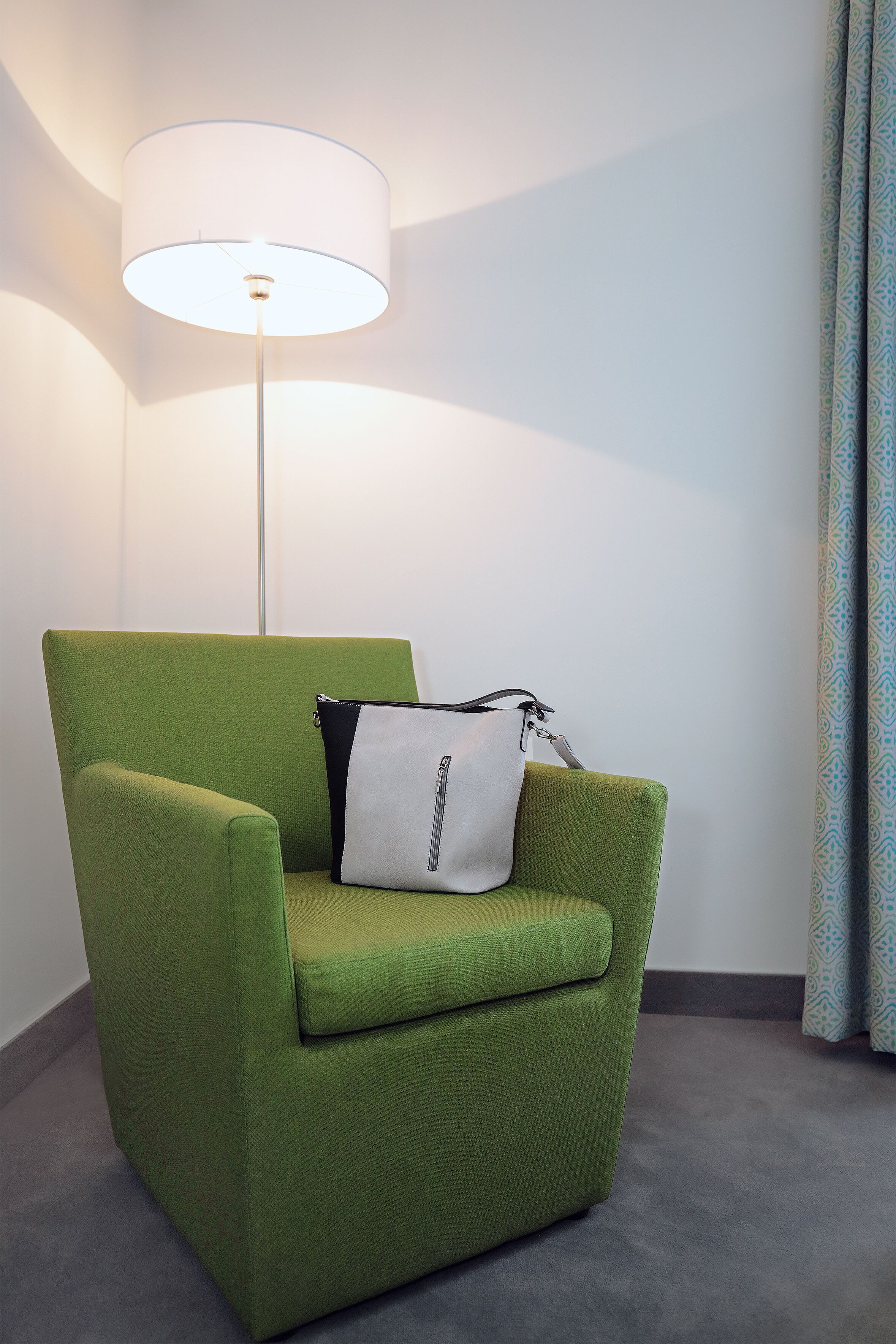 minibar, in-room safe, individually decorated, individually furnished