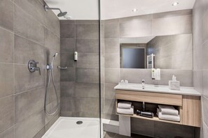 Shower, free toiletries, hair dryer, towels