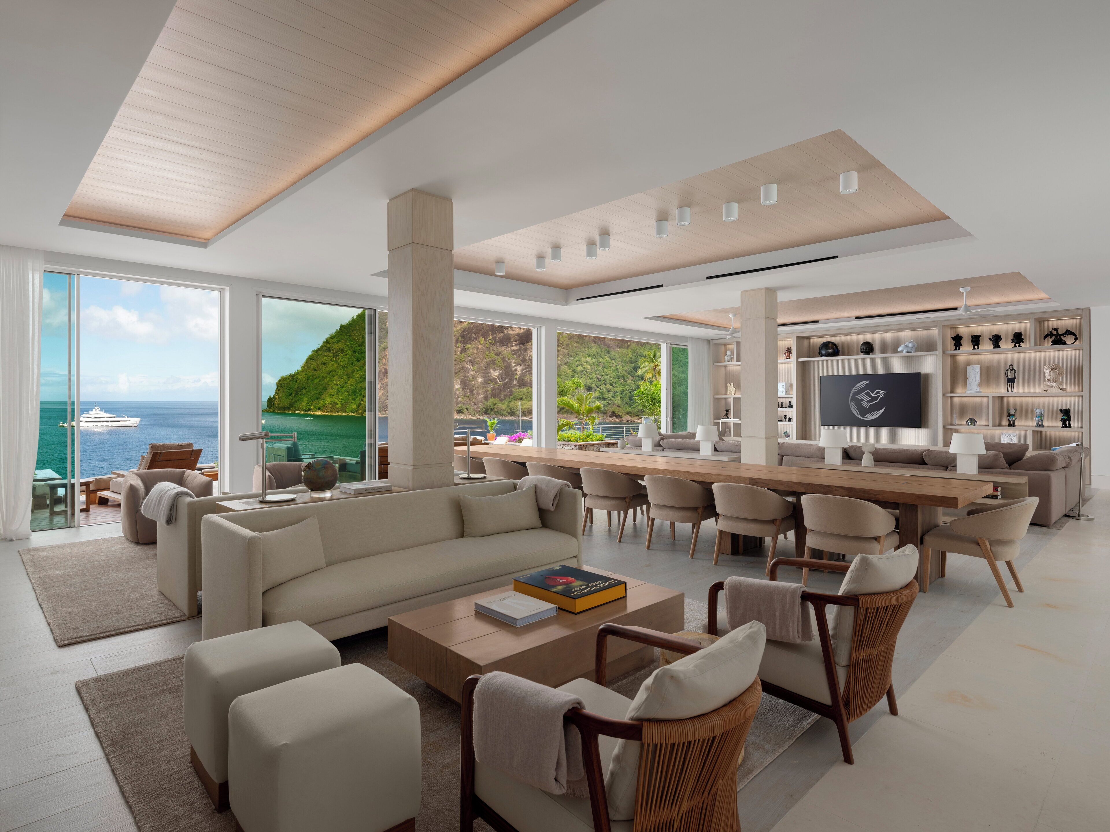 flat-screen tv, dvd player