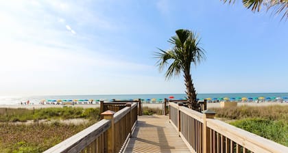 Schooner II Beach and Racquet Club