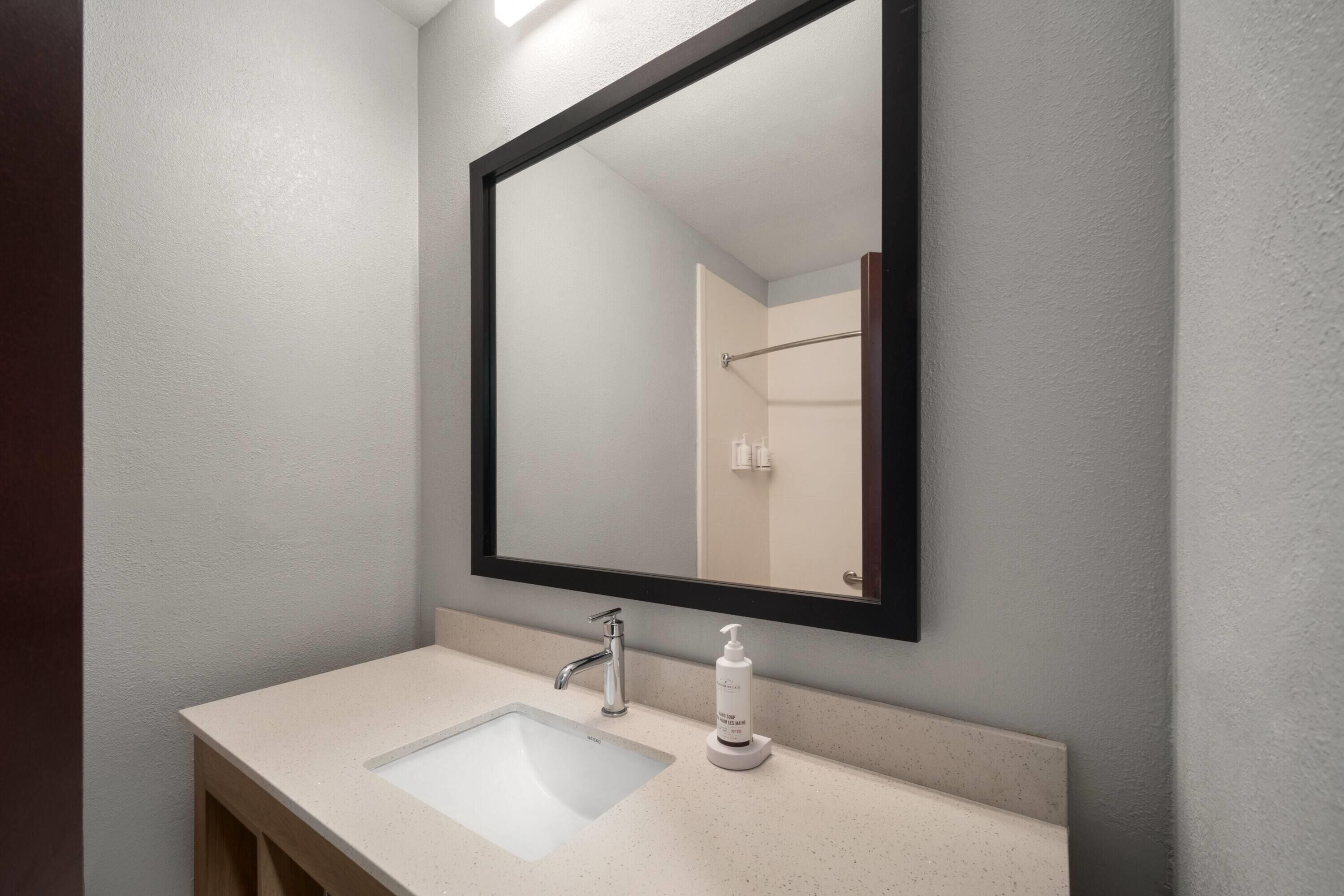 Photo - Baymont by Wyndham Savannah/Garden City