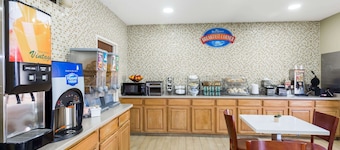 Baymont by Wyndham Savannah/Garden City