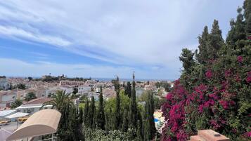 Standard-Doppel- oder -Zweibettzimmer, Poolblick (Free Spa) | Ausblick vom Zimmer