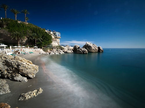 Nerja Club by Dorobe