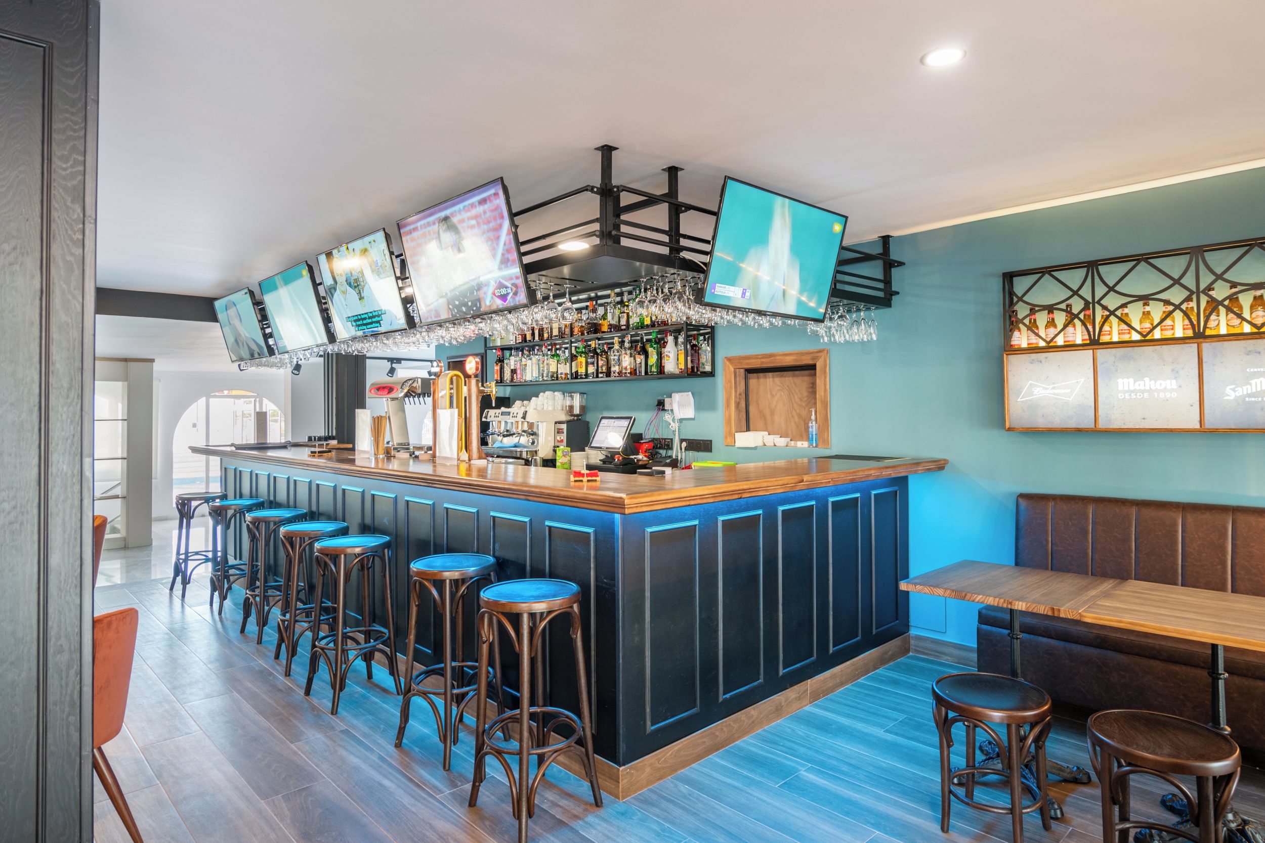 Bar (di hartanah)