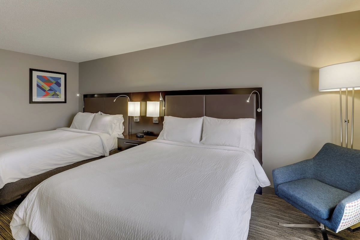 In-room safe, desk, iron/ironing board, free cribs/infant beds