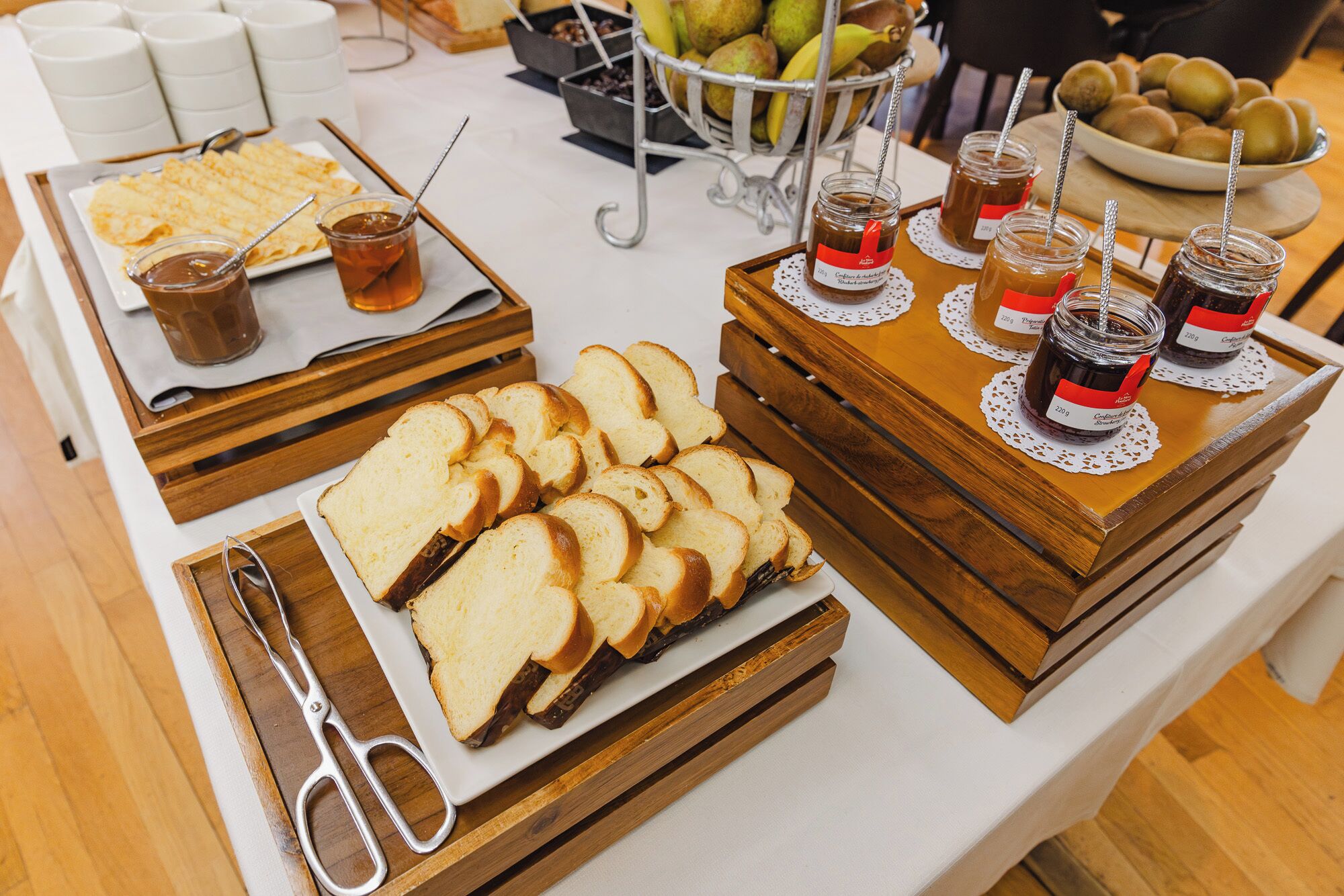 Daily buffet breakfast for a fee