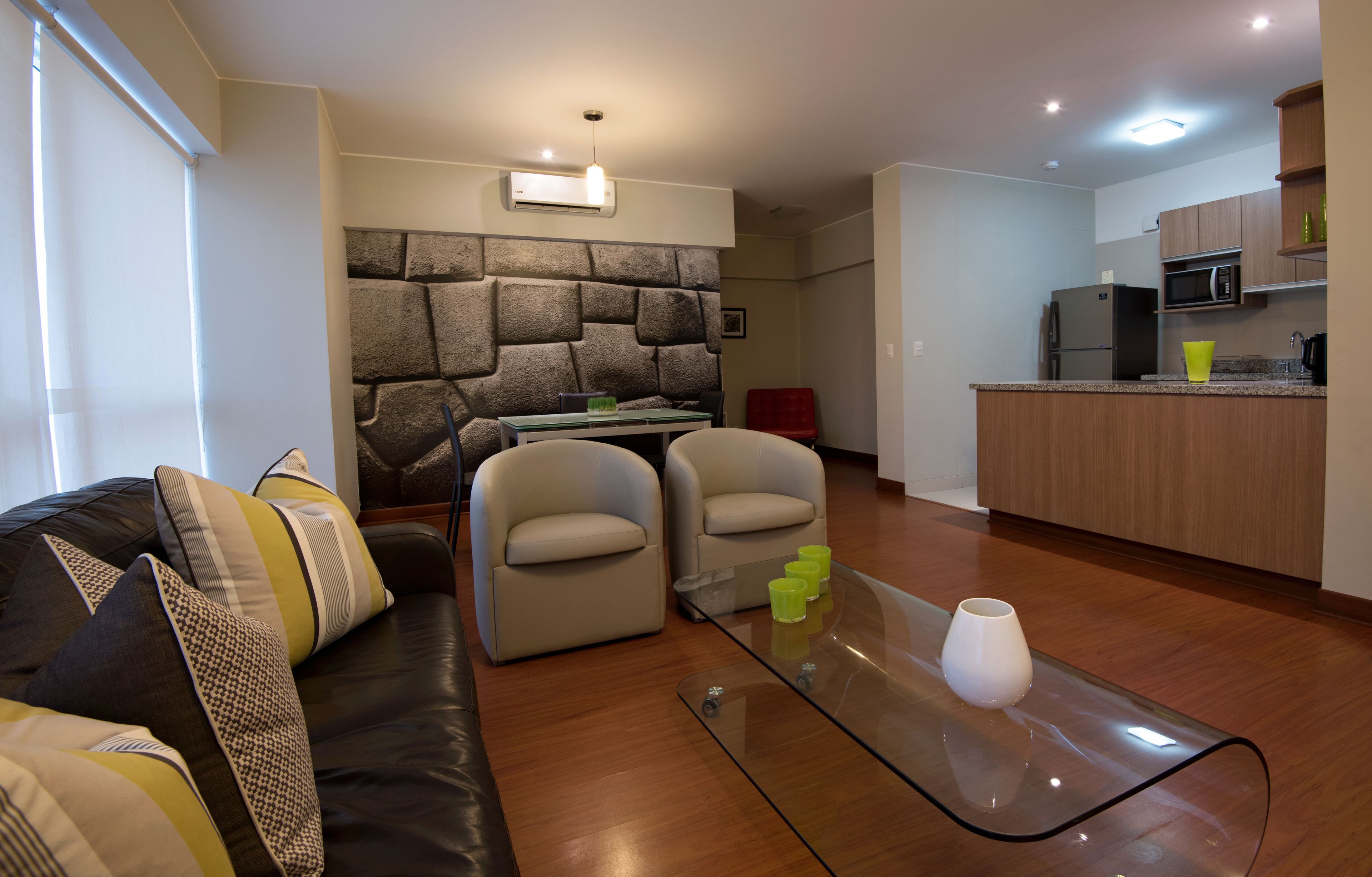 apartment | living area | 32-inch lcd tv with cable channels, tv