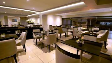 Daily buffet breakfast (USD 10 per person)