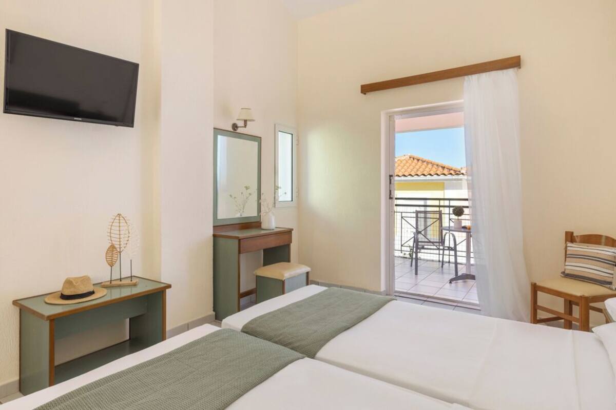 Double or Twin Room, Partial Sea View | Hypo-allergenic bedding, in-room safe, desk, soundproofing